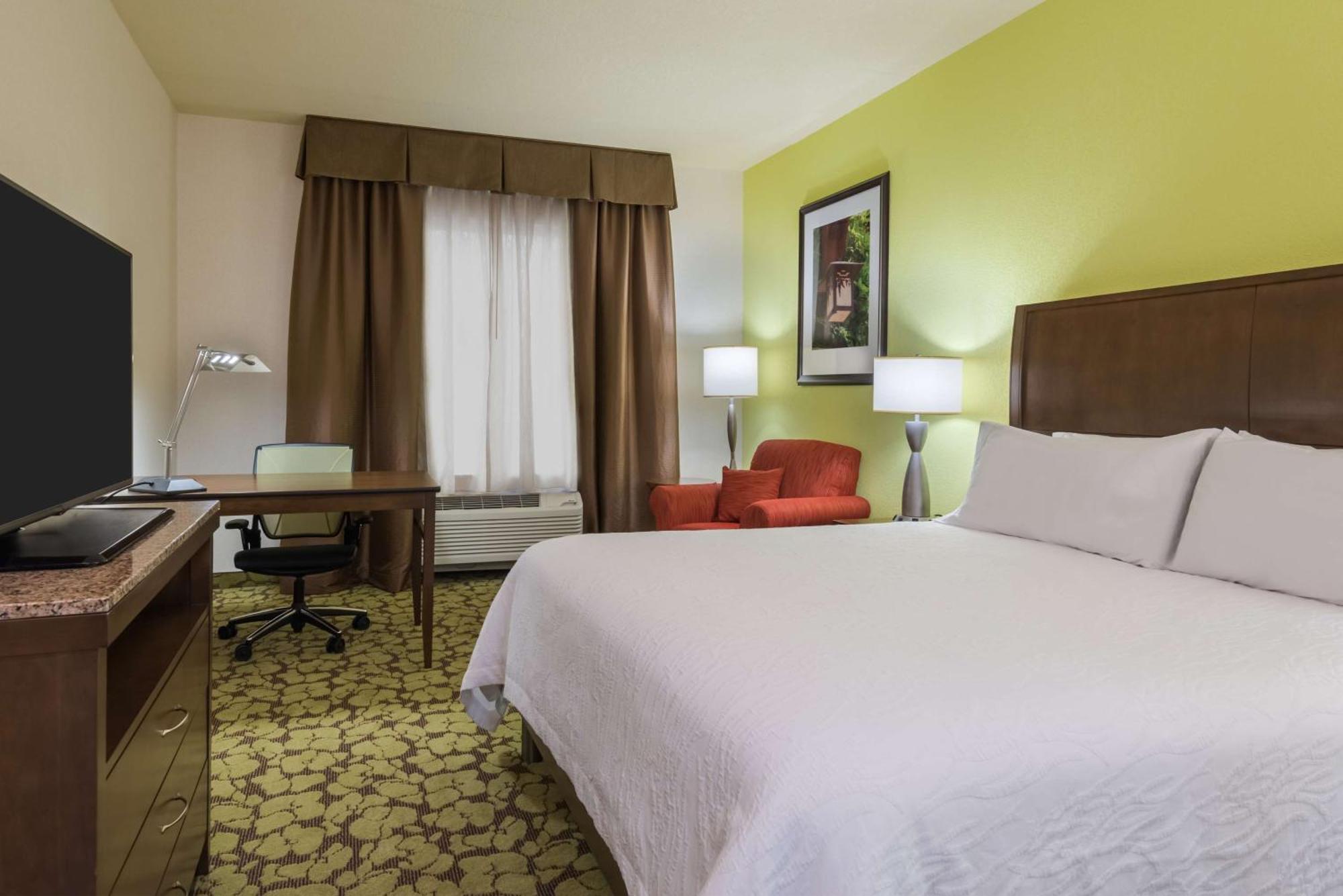 Hilton Garden Inn Вейн Екстер'єр фото
