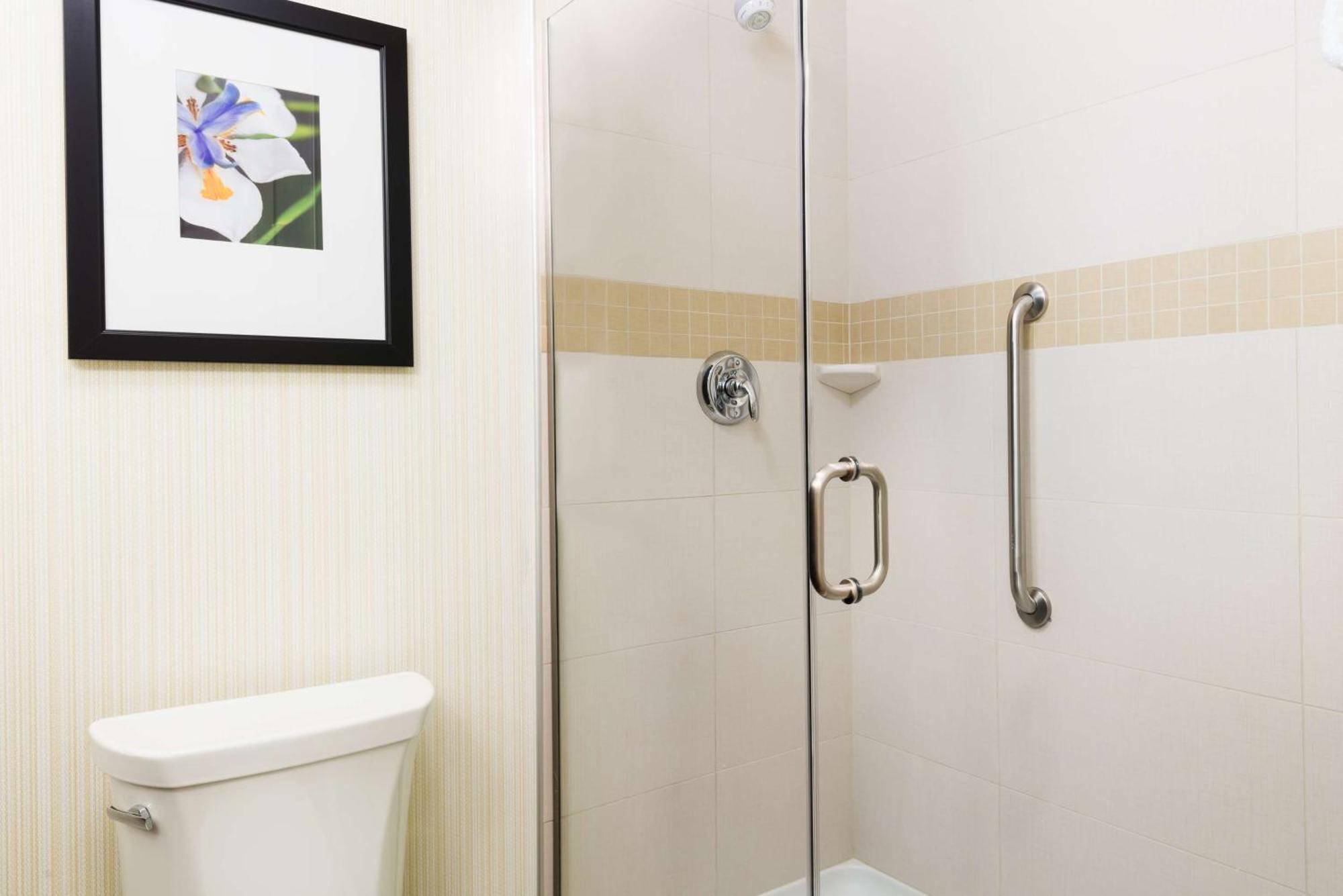 Hilton Garden Inn Вейн Екстер'єр фото