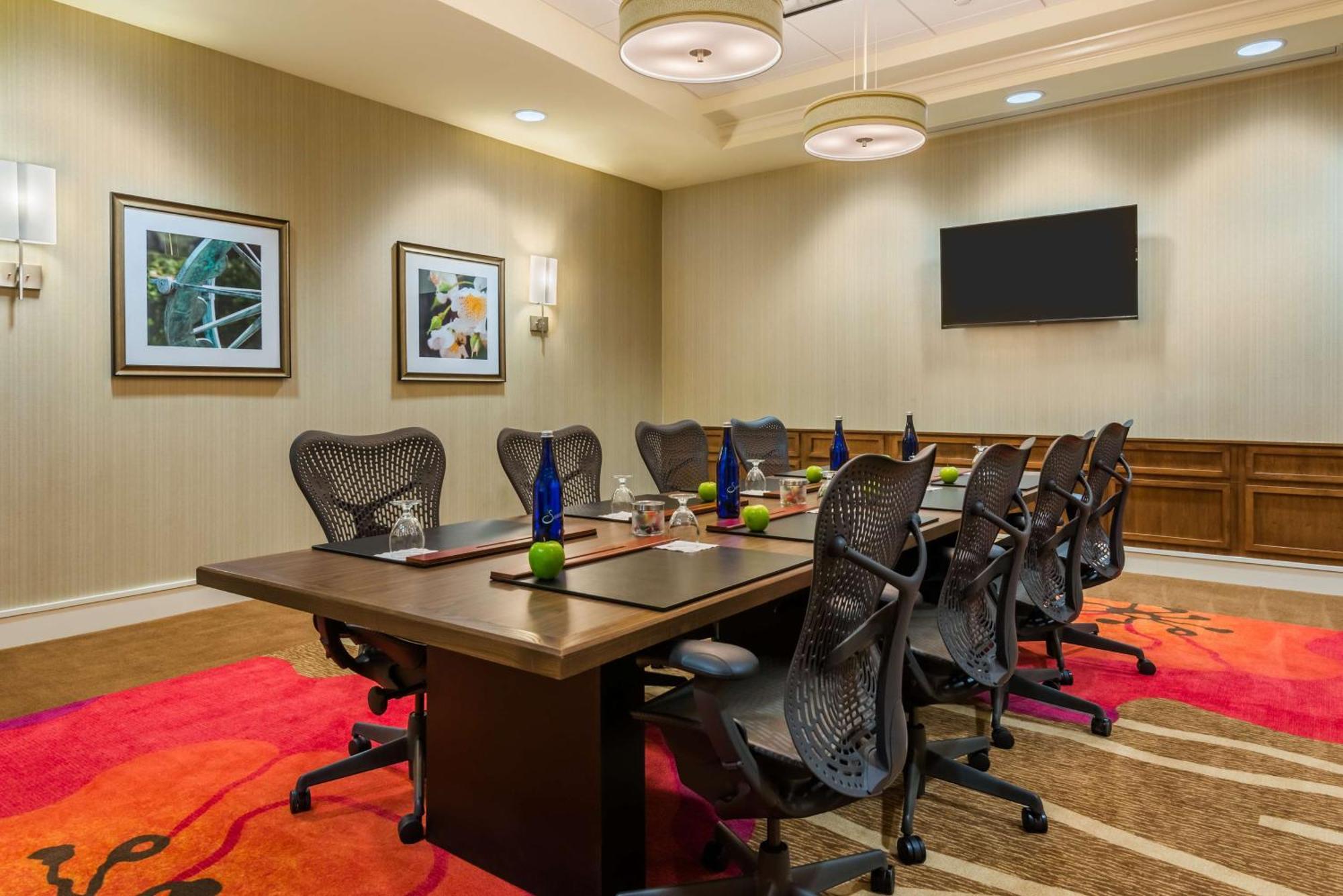Hilton Garden Inn Вейн Екстер'єр фото