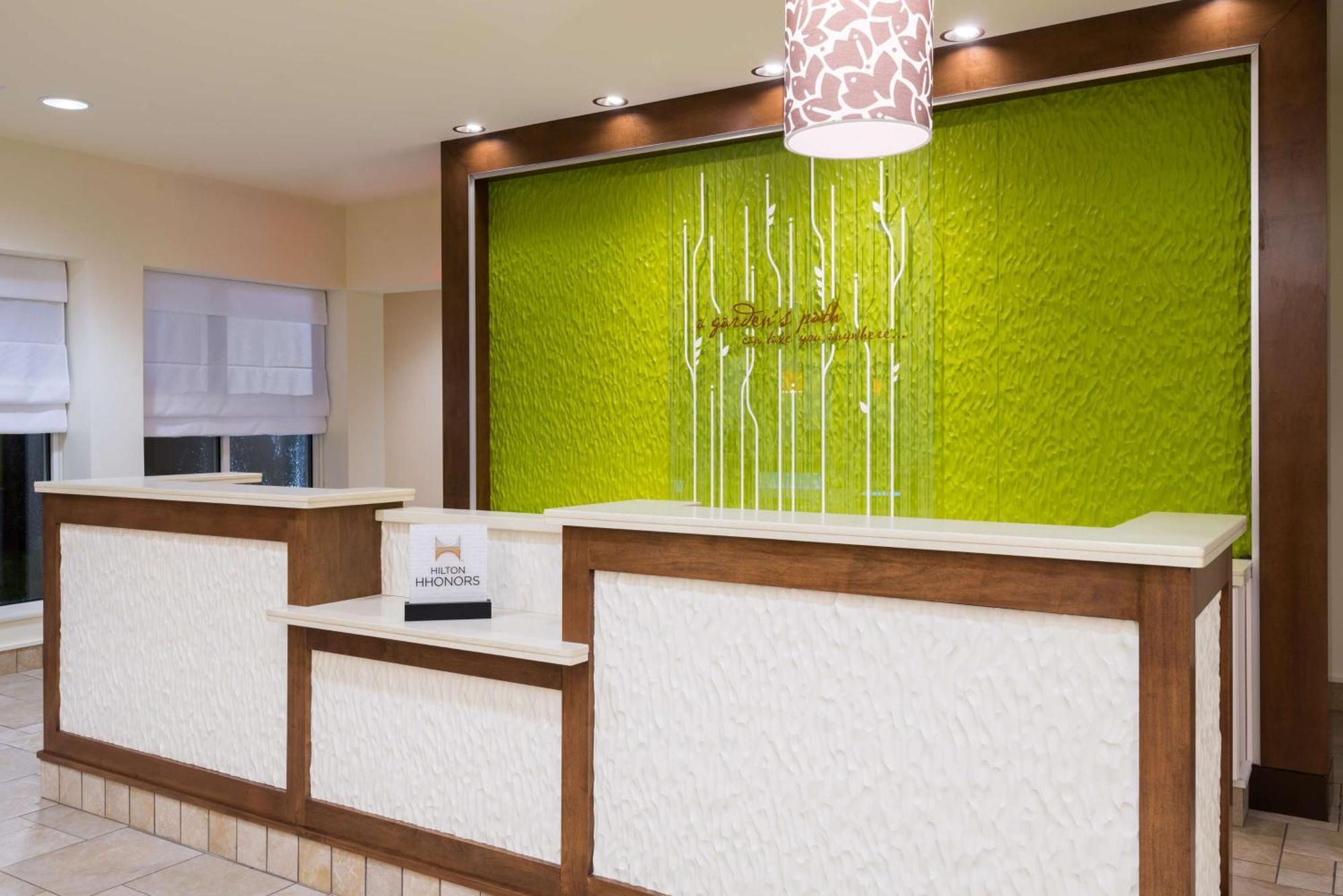 Hilton Garden Inn Вейн Екстер'єр фото