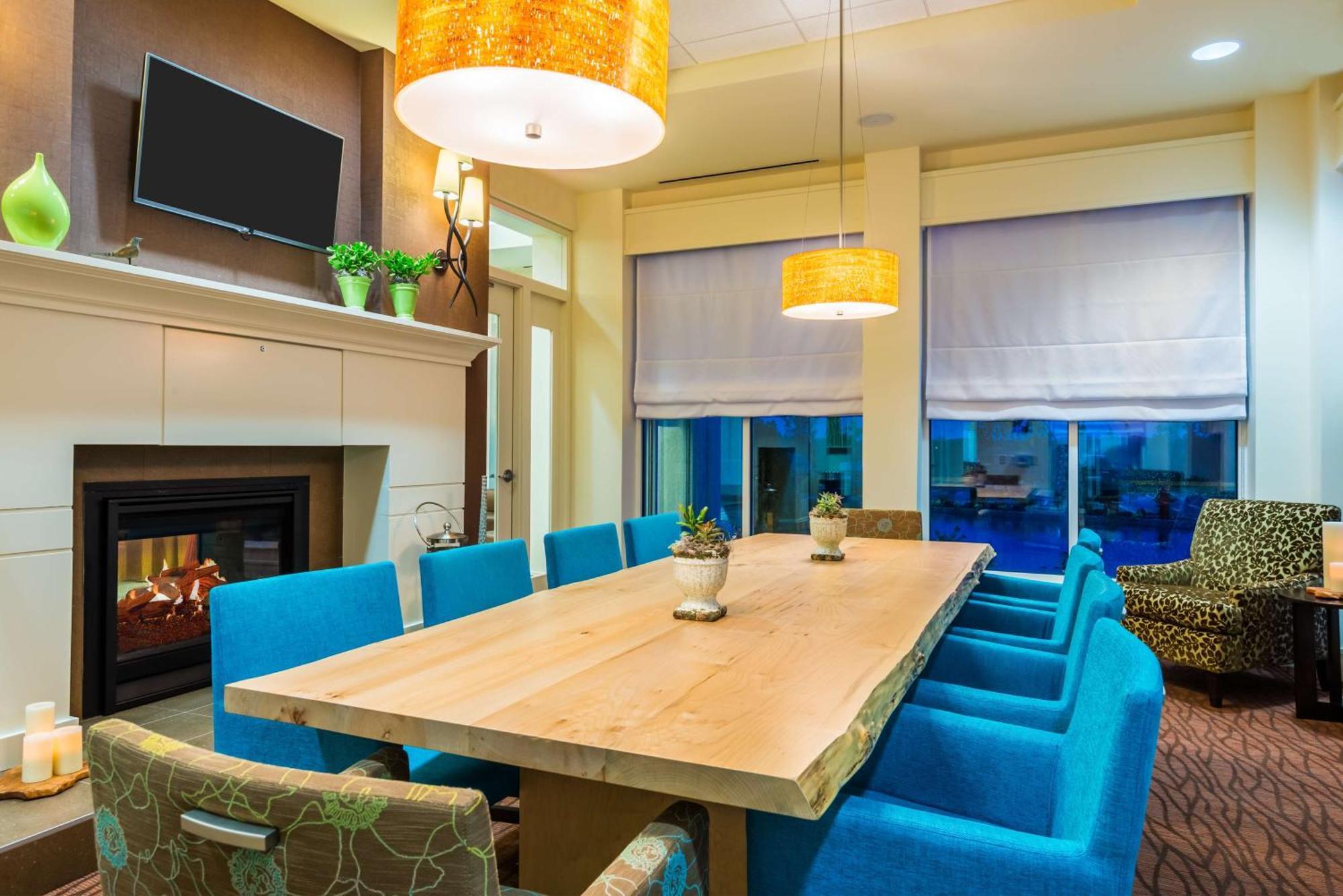 Hilton Garden Inn Вейн Екстер'єр фото