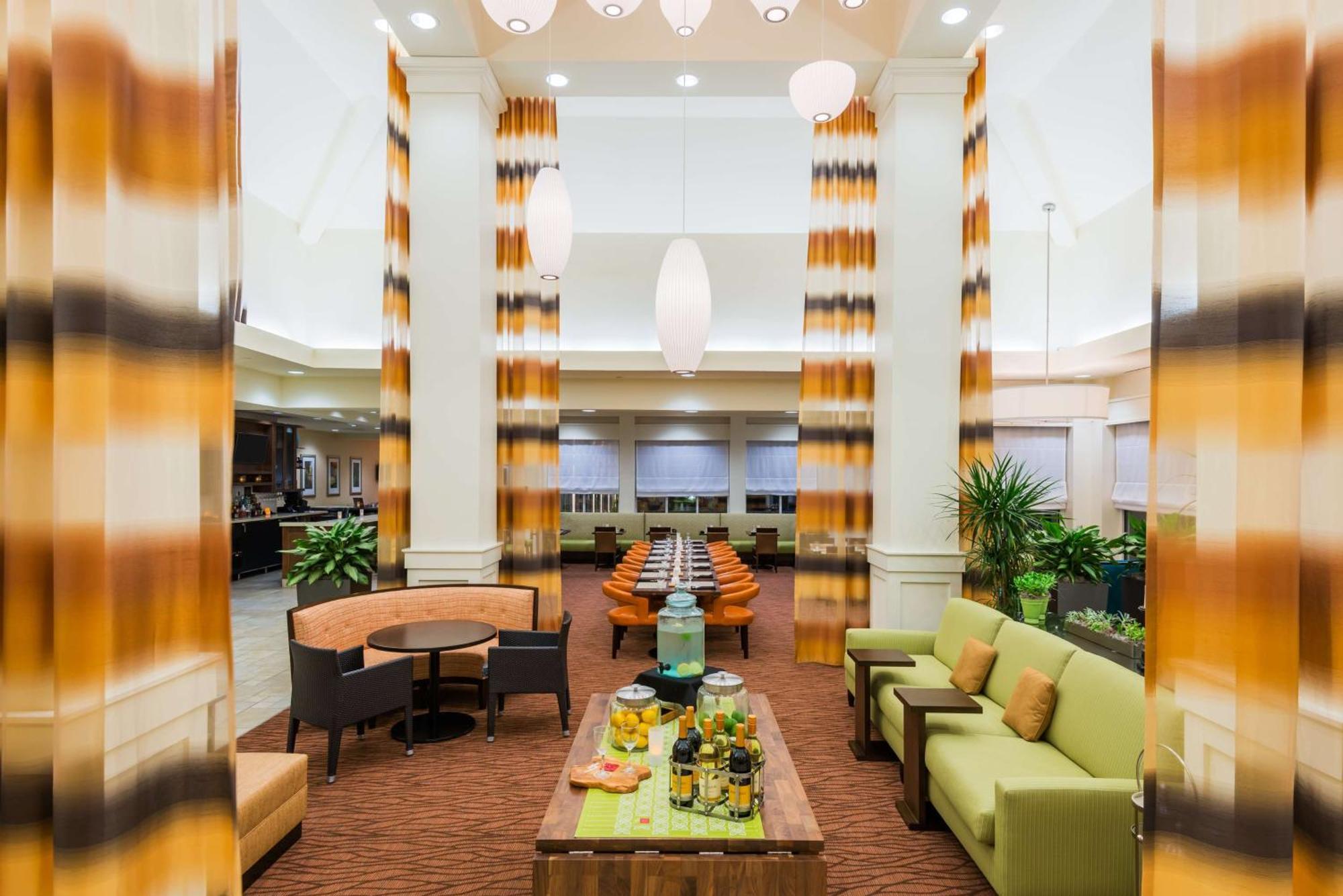 Hilton Garden Inn Вейн Екстер'єр фото