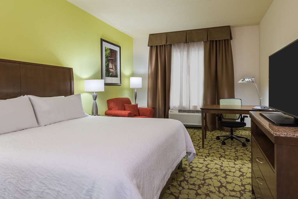 Hilton Garden Inn Вейн Номер фото